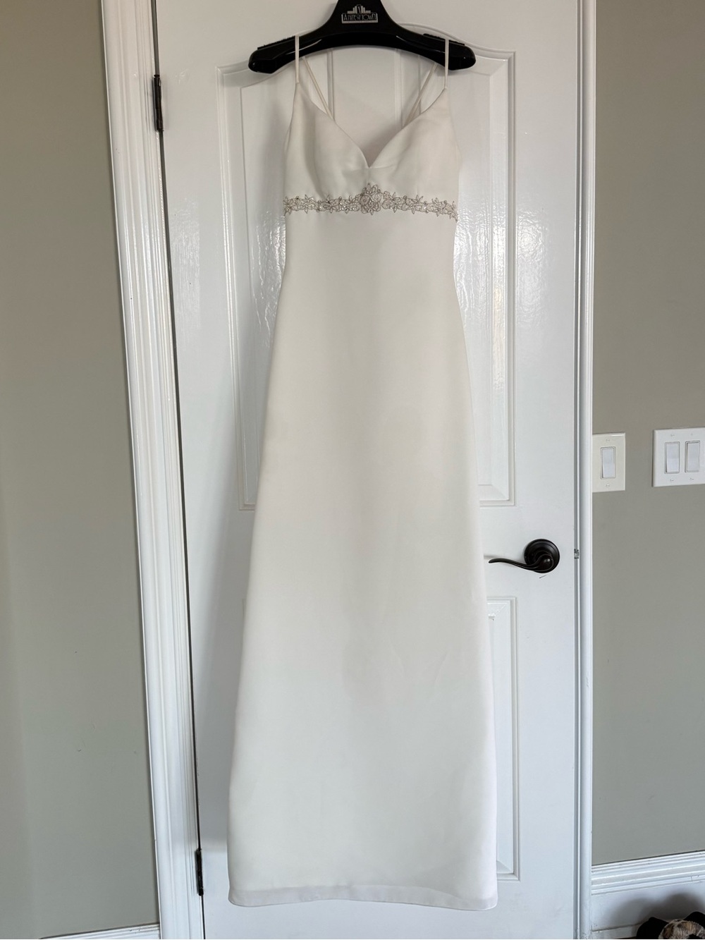 Raylia Bridal Wedding Dress STYLE #W689 White/Ivory  SZ 8 EXCELLENT CONDITION